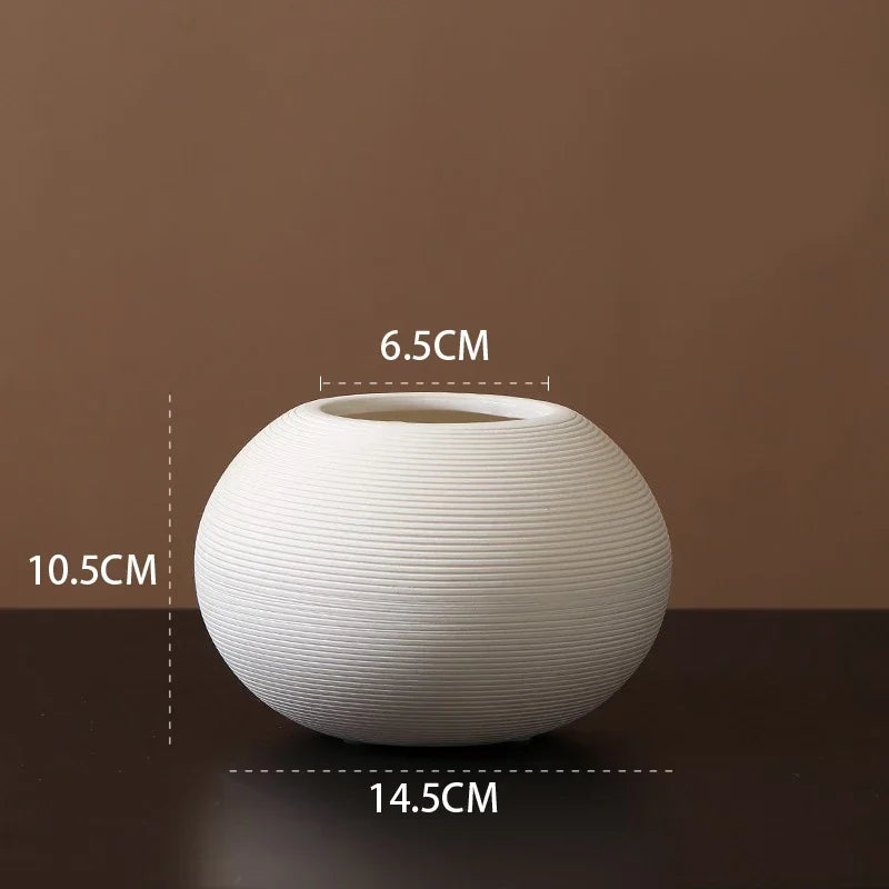 Minimalist Handmade Zen Ceramic Vase - BOAA Homes